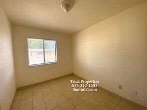 614 S Almendra St in Las Cruces, NM - Building Photo - Building Photo