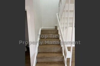 9524 Easter Way in San Diego, CA - Building Photo - Building Photo