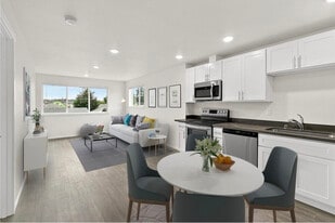 Cedar Place in Tacoma, WA - Building Photo