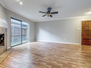 5626 Preston Oaks Rd in Dallas, TX - Building Photo - Building Photo