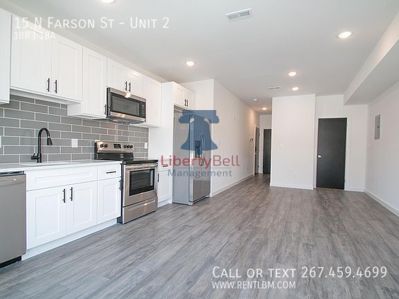 15 Farson St in Philadelphia, PA - Building Photo