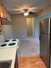 810 Plate St, Unit 205 in Rochester, MI - Foto de edificio - Building Photo