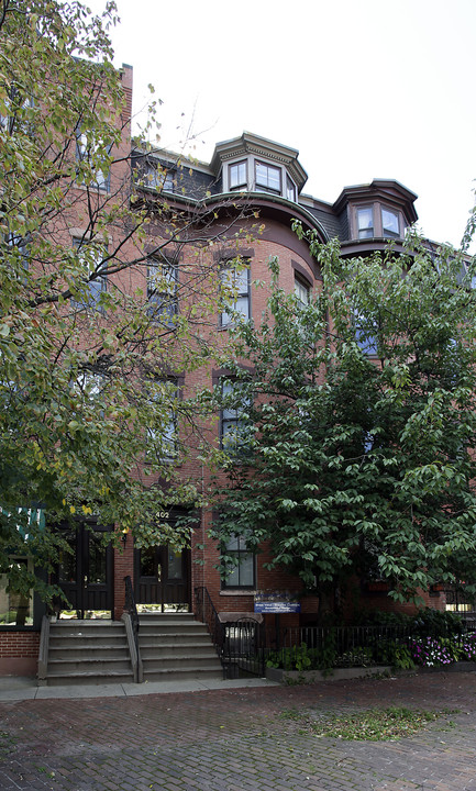 Maverick Suites South End in Boston, MA - Foto de edificio