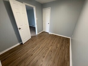 446 S Dade Ave in Ferguson, MO - Building Photo - Building Photo