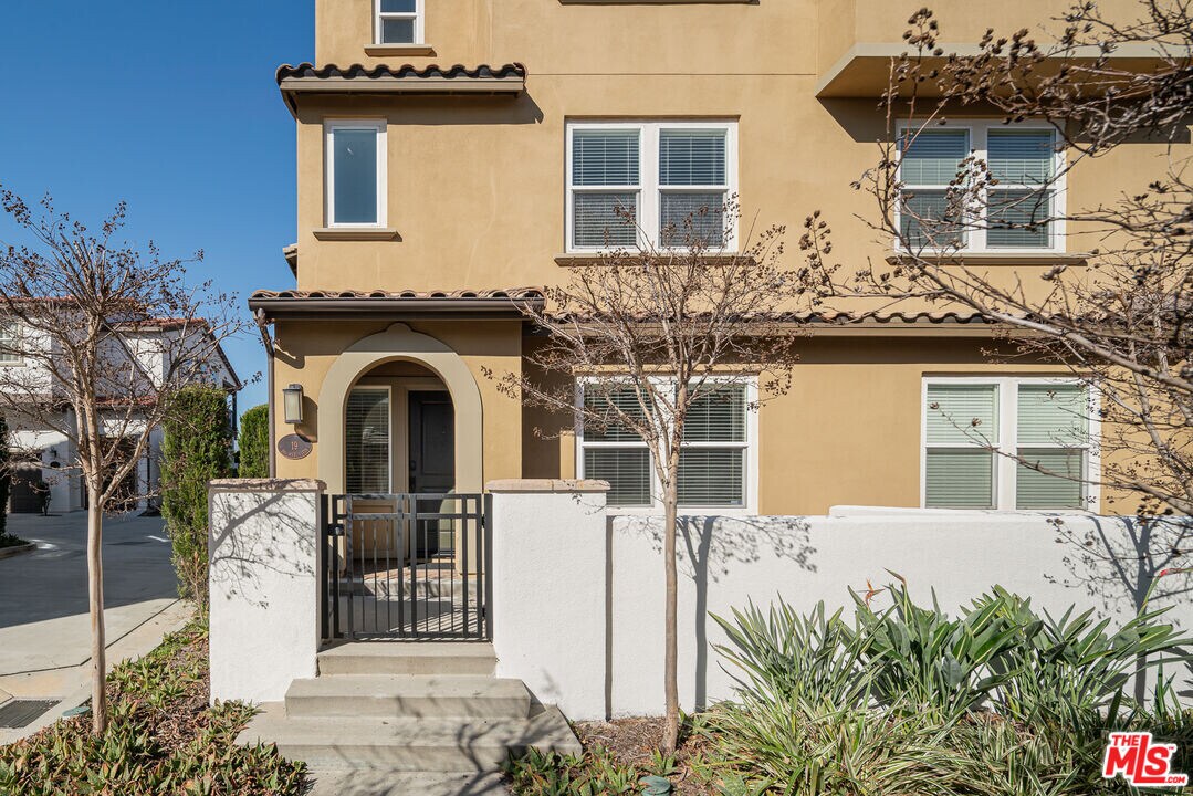 281 Mar Vista Ave in Pasadena, CA - Building Photo