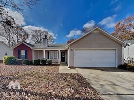 185 Waters Edge Dr in Locust Grove, GA - Building Photo