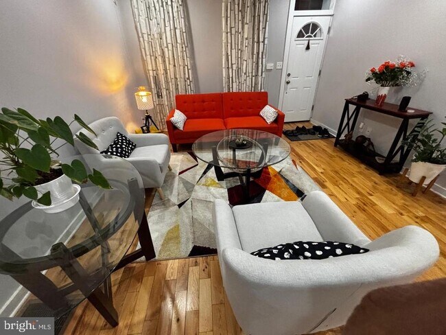 property at 2633 Earp St