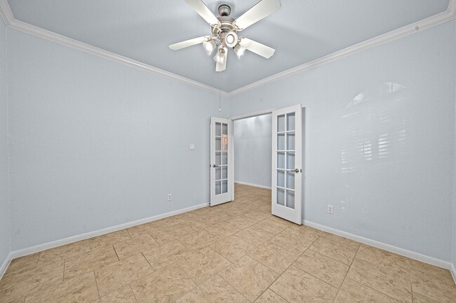 property at 5123 Shadow Breeze Ln