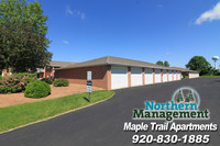 Mapletrail in Menasha, WI - Building Photo - Building Photo