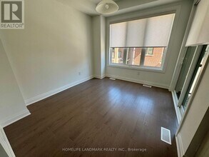 7 Wisla Ave in Markham, ON - Building Photo - Building Photo