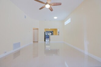 10825 Morningstar Dr in Hollywood, FL - Building Photo - Building Photo