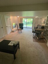 807 Greenhills Dr in Ann Arbor, MI - Building Photo - Building Photo