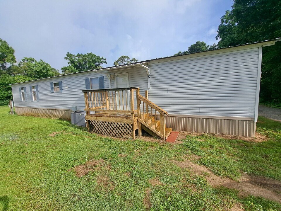 2821 Hillcrest Ave in Pensacola, FL - Building Photo