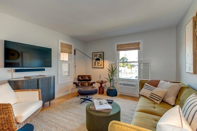 2057 Middle St, Unit AR-4B240 in Sullivans Island, SC - Building Photo - Building Photo