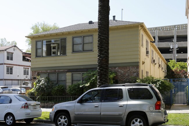 1316 O St in Sacramento, CA - Foto de edificio - Building Photo