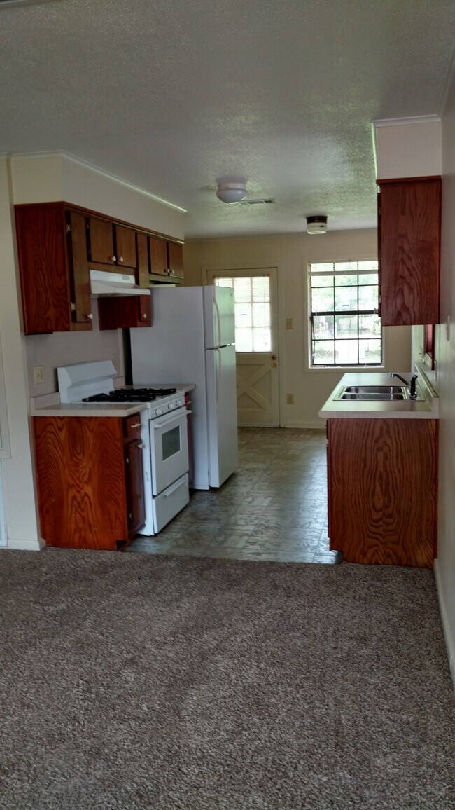 102 Debra Ln in Ruston, LA - Building Photo - Building Photo