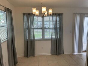 365 Capri Blvd in Treasure Island, FL - Building Photo - Building Photo