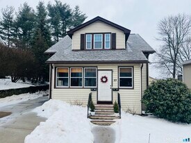 23 Konstin Pl in New Britain, CT - Building Photo