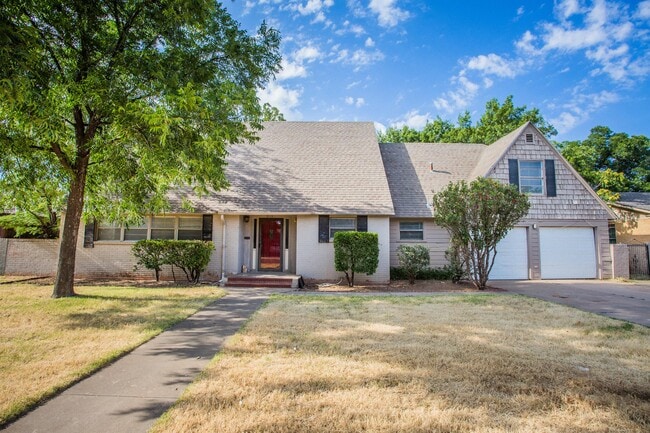 property at 3113 32nd St