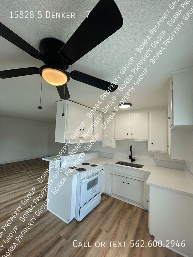 15828 Denker Ave in Gardena, CA - Building Photo - Building Photo