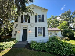 2595 Benson Rd in Skaneateles, NY - Building Photo - Building Photo