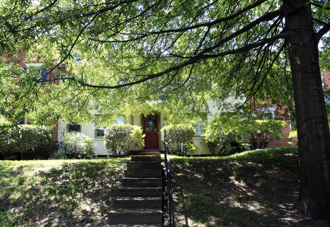 910 Jefferson St in Alexandria, VA - Building Photo - Building Photo