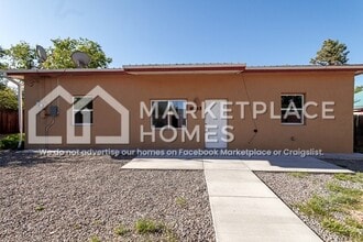 1610 Jay St in Santa Fe, NM - Foto de edificio - Building Photo