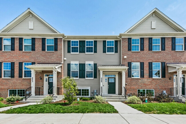 property at 225 Lakeshore Dr