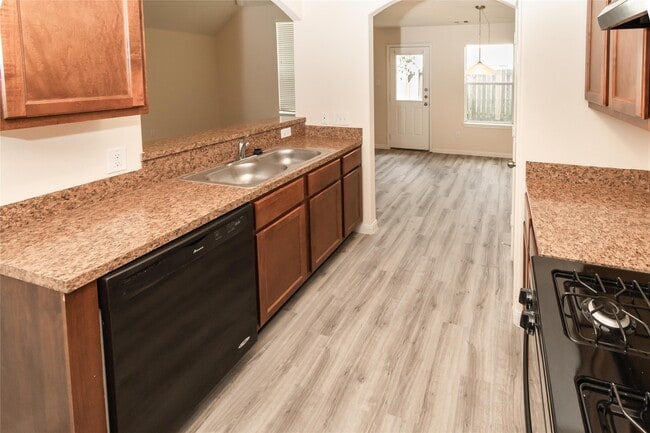 5414 Plantation Forest Dr