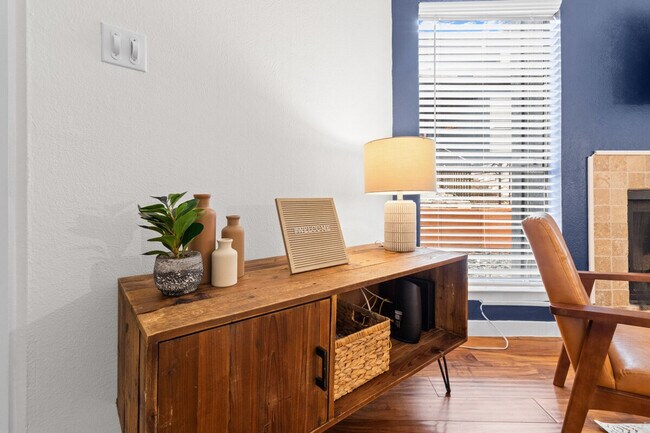 800 S 1st St in Austin, TX - Building Photo - Building Photo