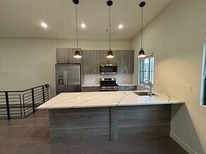 2431 N Hancock St, Unit B in Philadelphia, PA - Foto de edificio - Building Photo