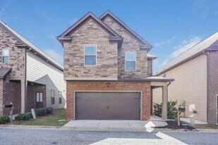 1995 St John Ct in Atlanta, GA - Building Photo