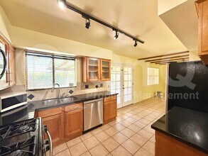 1719 E McLellan Blvd in Phoenix, AZ - Building Photo - Building Photo