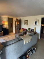 405 River Bend Rd, Unit 405 River Bend Rd. Apt 3 in Madison, WI - Building Photo