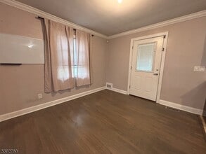130 Birchwood Rd in Linden, NJ - Building Photo - Building Photo