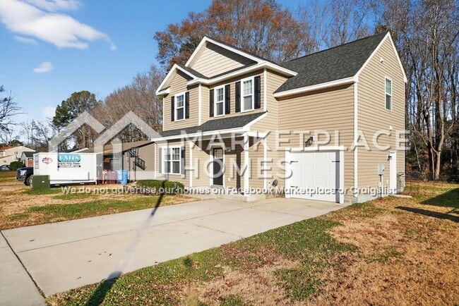 1337 King Arthur Dr in Chesapeake, VA - Building Photo - Building Photo