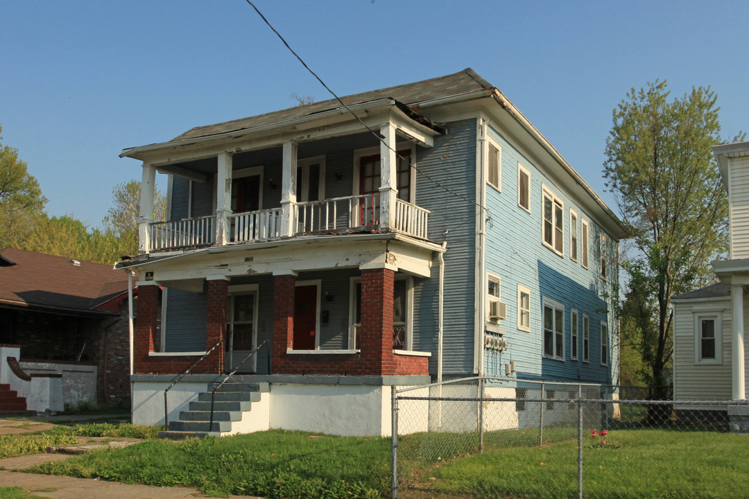 3811 Vermont Ave in Louisville, KY - Building Photo