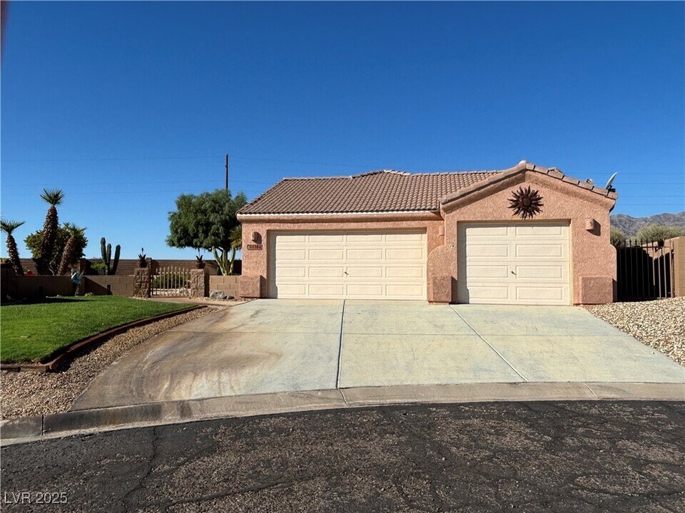 1164 Golf Club Dr in Laughlin, NV - Building Photo