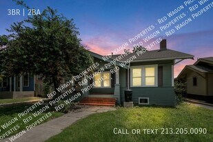 626 W Summit Ave. in San Antonio, TX - Building Photo