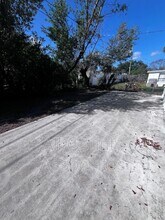 5316 Seahorse Dr in New Port Richey, FL - Building Photo - Building Photo