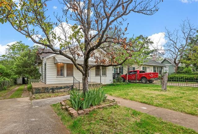 520 Brooks Ave in Dallas, TX - Building Photo - Building Photo