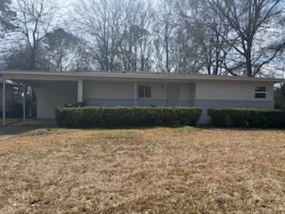 1539 Woodburn St in Jackson, MS - Building Photo