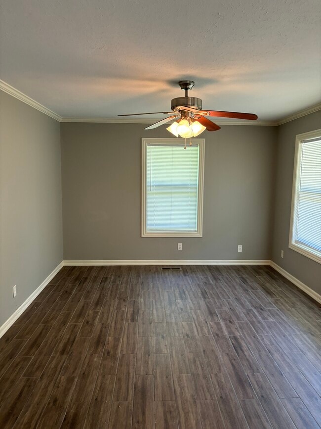 5 Sheneman Dr in Bella Vista, AR - Building Photo - Building Photo