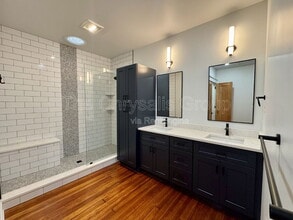 209 W Main St in Ottawa, IL - Building Photo - Building Photo