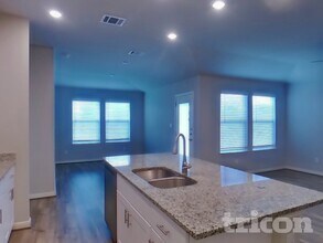 13538 Paxton Blvd in Saint Hedwig, TX - Building Photo - Building Photo