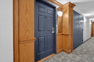 16 Raglan St in Collingwood, ON - Building Photo - Building Photo