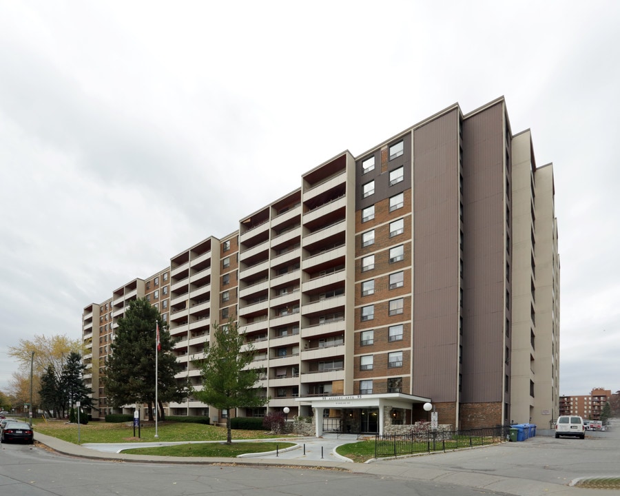 Aynsley in Hamilton, ON - Building Photo