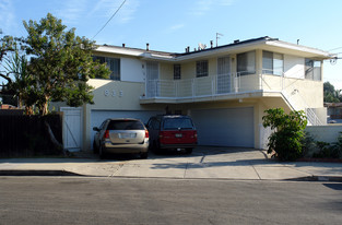 833 N Acacia St in Inglewood, CA - Building Photo