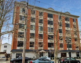 319 Grant Ave in Jersey City, NJ - Building Photo - Building Photo