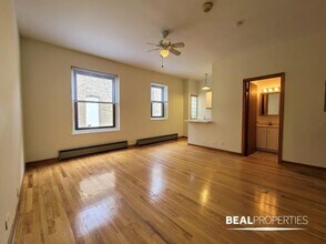 635 W Barry Ave in Chicago, IL - Building Photo - Building Photo